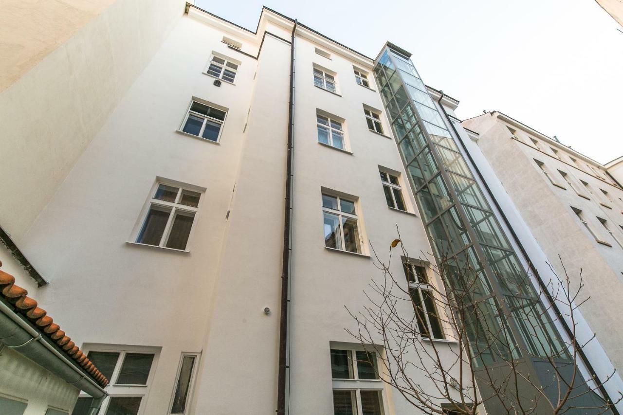 Attic Apartment By Wenceslas Square Prag Exteriör bild